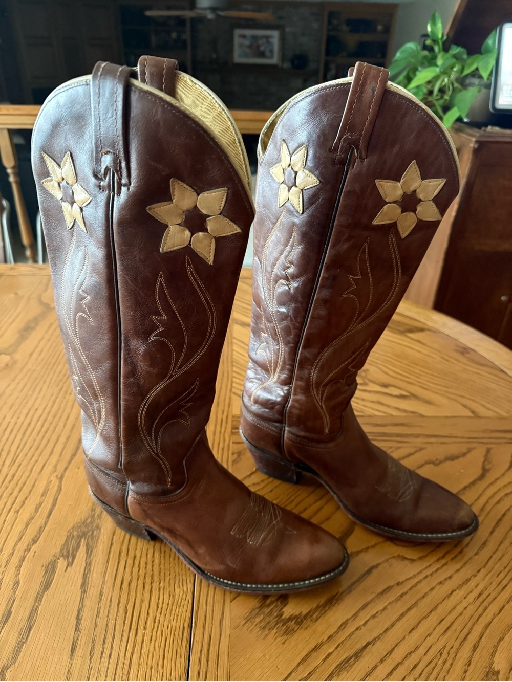 Tony Lama Vintage Women's Western Cowboy Boots - Leather Knee-High - size 8
